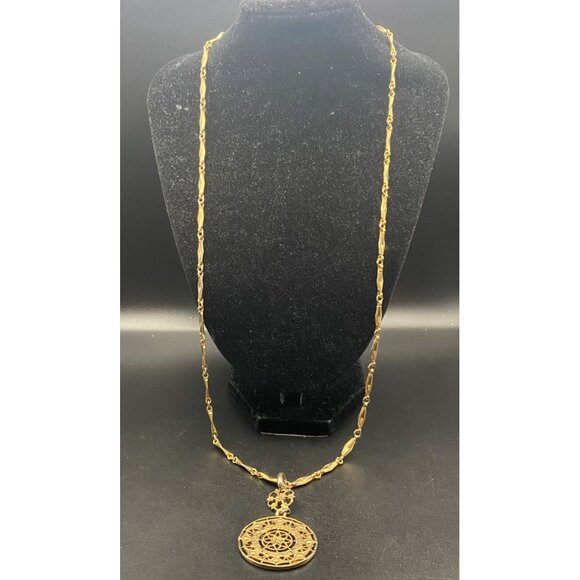 Vintage Gold Filigree Mandala Pendant Necklace 24" Bar Link Chain Intricate - Picture 3 of 8